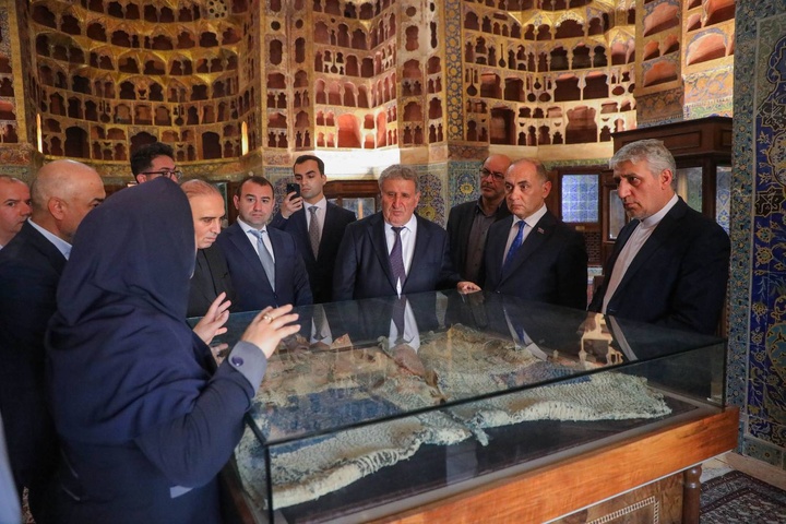 بازدید مقامات فرهنگی جمهوری آذربایجان از مجموعه جهانی شیخ صفی‌الدین اردبیلی