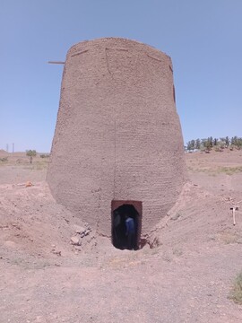 آسیاب برج تاریخی رشتخوار توسط خیر نیک‌اندیش به میراث فرهنگی اهدا شد