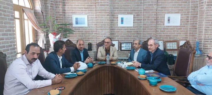 آغاز بررسی پرونده ثبت ملی فرش مراغه/ تدوین مستندات تخصصی در دستور کار معاونت صنایع‌دستی آذربایجان شرقی قرار گرفت