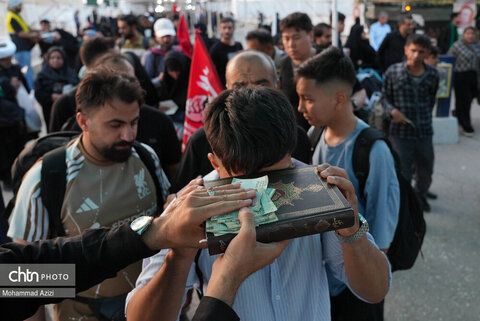 در مسیر عشق؛ خدمت بی‌وقفه به زائران
