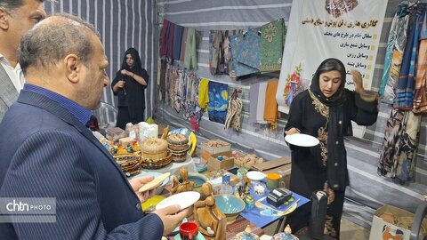 بازدید مقامات ارشد از ۳۳ غرفه صنایع‌دستی در پارک ولایت یاسوج