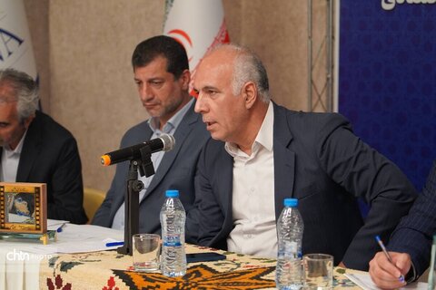 نشست فعالان سرمایه‌گذاری در حوزه گردشگری با حضور علی‌اصغر شالبافیان در ارومیه