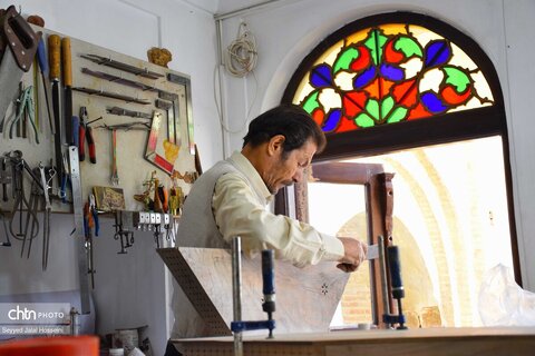 صنایع چوبی سنندج؛ هنر ماندگار دستان هنرمندان کردستان