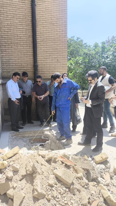 بازدید رئیس پژوهشگاه میراث‌فرهنگی از گمانه‌زنی اضطراری باستان‌شناسی در محوطه کاخ صاحب‌قرانیه/ کشف بقایای معماری کاخ گمشده «جهان‌نما»