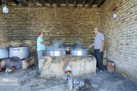 شیره پزی در روستای تاریخی و هدف گردشگری هزاوه