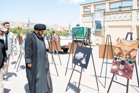 برپایی نمایشگاه عکس به مناسبت روز ملی زنجان در مصلی حضرت خاتم الانبیا(ص) زنجان.