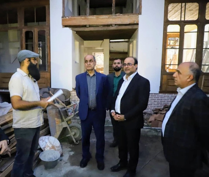احیای خانه تاریخی حجتی و صیانت از حافظه هویتی/ بازدید استاندار گیلان از روند مرمت