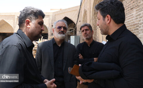 بازدید مدیرکل دفتر امور شهری استانداری قم  از طرح سامان‌دهی سرای ملا حسین