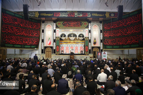 عزاداران اربعینی حسینی(ع) در حرم مطهر بانوی کرامت(س) قم