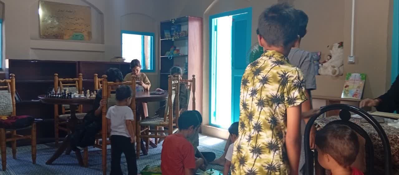 کتابخانه روستای هدف گردشگری ریاب در شهرستان گناباد تجهیز شد