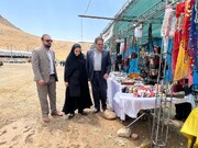 بازدید فرماندار صحنه از غرفه‌های صنایع‌دستی ویژه اربعین 