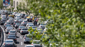 ترافیک سنگین در ورودی‌های تهران/ تردد روان در محورهای شمال و مسیرهای منتهی به مرزهای اربعین