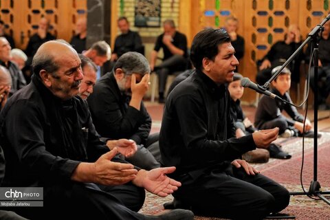 طنین یا حسین در مسیر جاماندگانِ عاشق در زنجان