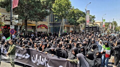 طنین یا حسین در مسیر جاماندگانِ عاشق در زنجان