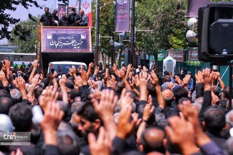 طنین یا حسین در مسیر جاماندگانِ عاشق در زنجان