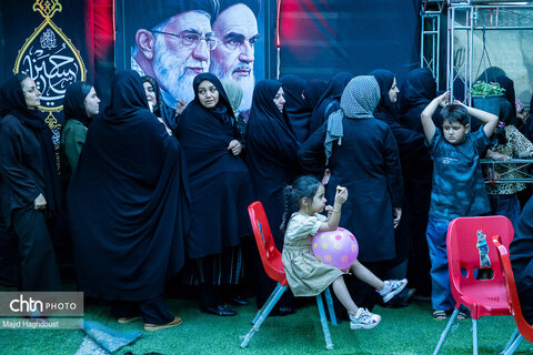 بازگشت زائران اربعین حسینی از مرز تمرچین