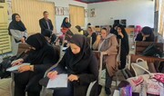 دوره رایگان تولیدات چرمی دست‌دوز با هدف توانمندسازی و توسعه مشاغل خانگی در صومعه‌سرا برگزار شد