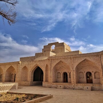مرمت کاروانسرای جوخواه در خراسان جنوبی آغاز شد