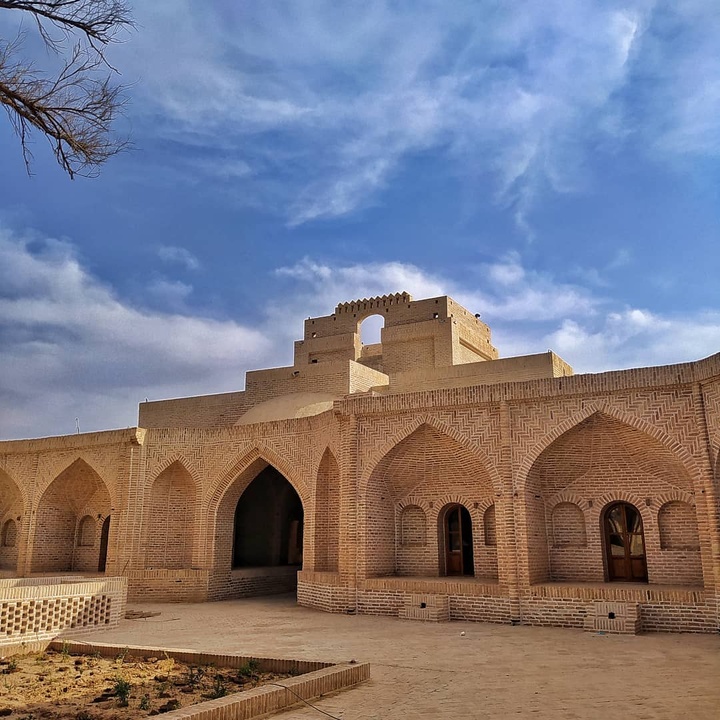 مرمت کاروانسرای جوخواه در خراسان جنوبی آغاز شد