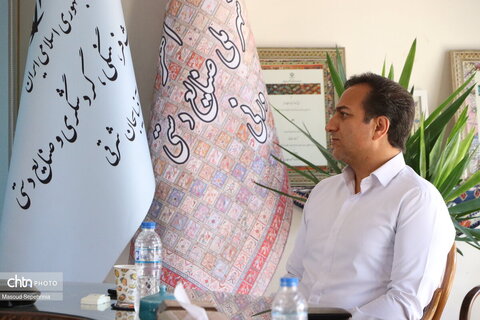 دیدار مدیر مجتمع رفاهی خورشیدی بناب با مدیرکل میراث فرهنگی استان آذربایجان شرقی