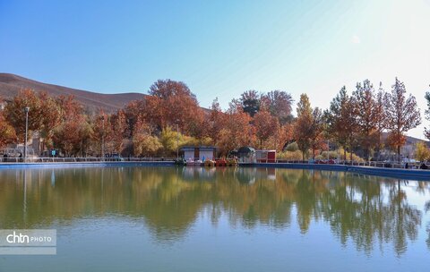 پاییز در محلات؛ پایتخت گل ایران