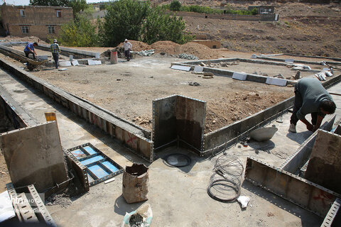 بازدید مسئولان از طرح سامان‌دهی محوطه بیرونی خانه تاریخی ملاصدرا در کهک