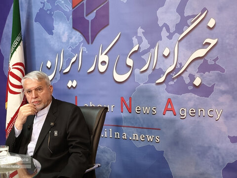 بازدید وزیر میراث فرهنگی از رسانه‌ها به مناسبت روز خبرنگار