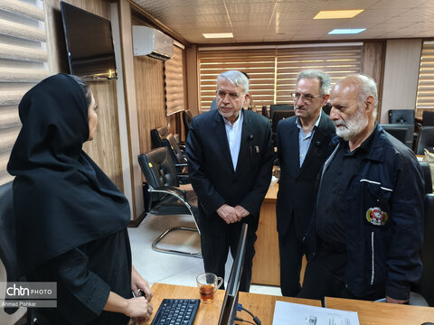 بازدید وزیر میراث فرهنگی از رسانه‌ها به مناسبت روز خبرنگار