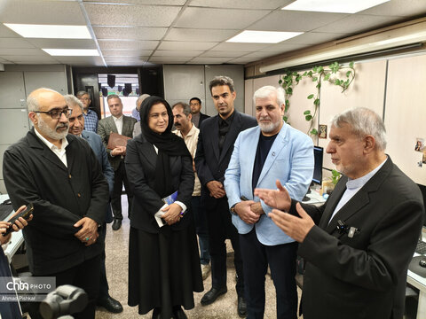بازدید وزیر میراث فرهنگی از رسانه‌ها به مناسبت روز خبرنگار