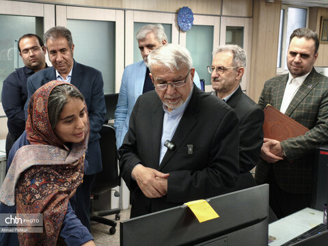 بازدید وزیر میراث فرهنگی از رسانه‌ها به مناسبت روز خبرنگار