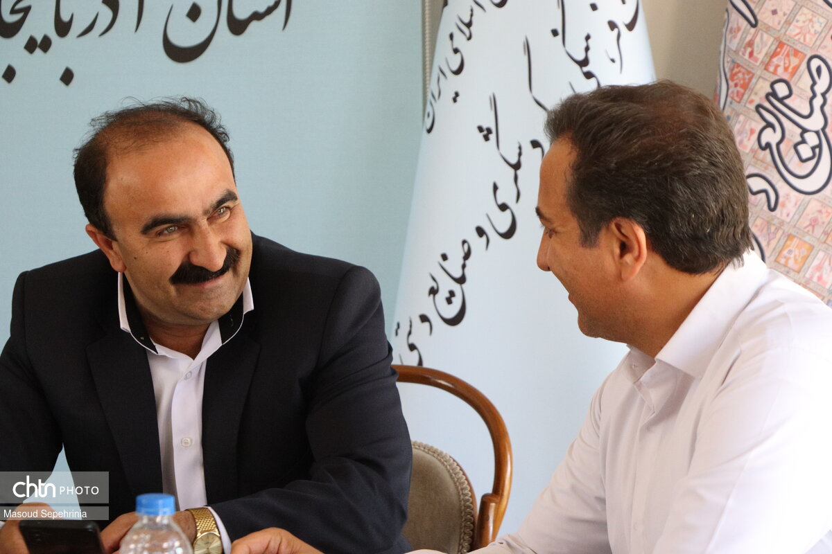 دیدار مدیر مجتمع رفاهی خورشیدی بناب با مدیرکل میراث فرهنگی استان آذربایجان شرقی