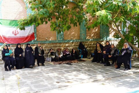 مراسم سنتی «مینجیق سالما» در مدرسه تاریخی هدایت ارومیه