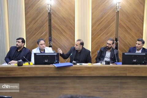 نشست تخصصی  مشترک سرمایه‌گذاران گردشگری و صنایع دستی خراسان رضویبا حضور وزرای میراث فرهنگی، گردشگری و صنایع دستی، امور خارجه، اقتصاد و دارایی و استاندار خراسان رضوی در مشهد