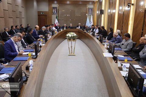 نشست تخصصی  مشترک سرمایه‌گذاران گردشگری و صنایع دستی خراسان رضویبا حضور وزرای میراث فرهنگی، گردشگری و صنایع دستی، امور خارجه، اقتصاد و دارایی و استاندار خراسان رضوی در مشهد