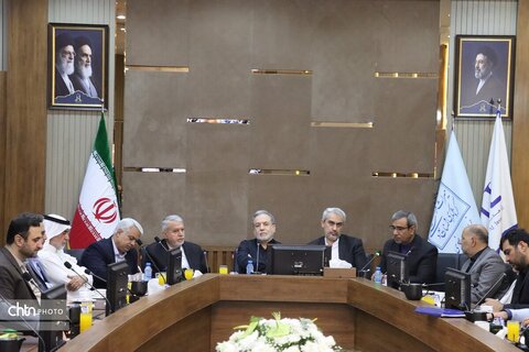 نشست تخصصی  مشترک سرمایه‌گذاران گردشگری و صنایع دستی خراسان رضویبا حضور وزرای میراث فرهنگی، گردشگری و صنایع دستی، امور خارجه، اقتصاد و دارایی و استاندار خراسان رضوی در مشهد