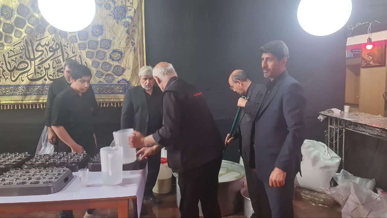 بازدید معاون گردشگری خراسان رضوی از مراکز اقامتی، موکب‌ها و راه‌آهن مشهد