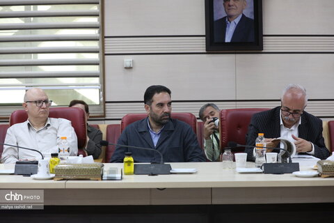 نخستین نشست شورای راهبردی میراث‌فرهنگی، گردشگری و صنایع‌دستی استان قزوین با حضور جمعی از مدیران ارشد وزارت میراث‌فرهنگی