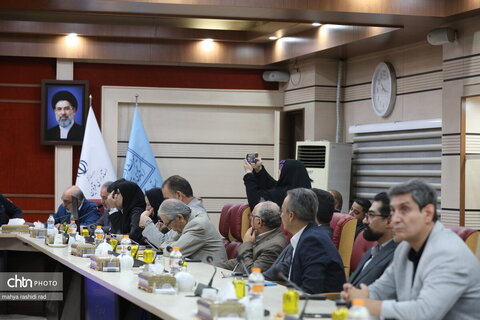 نخستین نشست شورای راهبردی میراث‌فرهنگی، گردشگری و صنایع‌دستی استان قزوین با حضور جمعی از مدیران ارشد وزارت میراث‌فرهنگی
