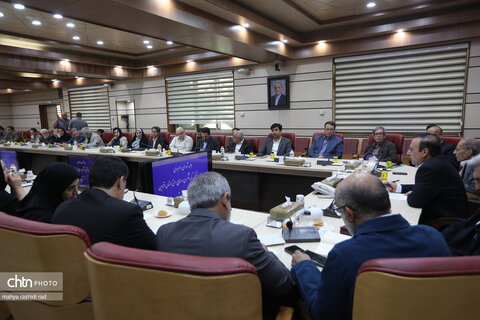 نخستین نشست شورای راهبردی میراث‌فرهنگی، گردشگری و صنایع‌دستی استان قزوین با حضور جمعی از مدیران ارشد وزارت میراث‌فرهنگی
