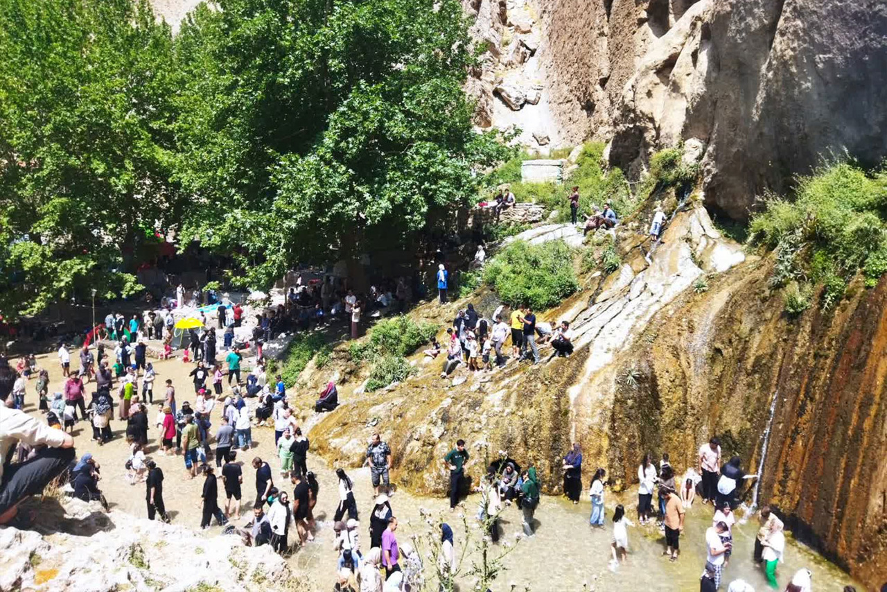 استقبال گسترده گردشگران از غرب و جنوب اصفهان