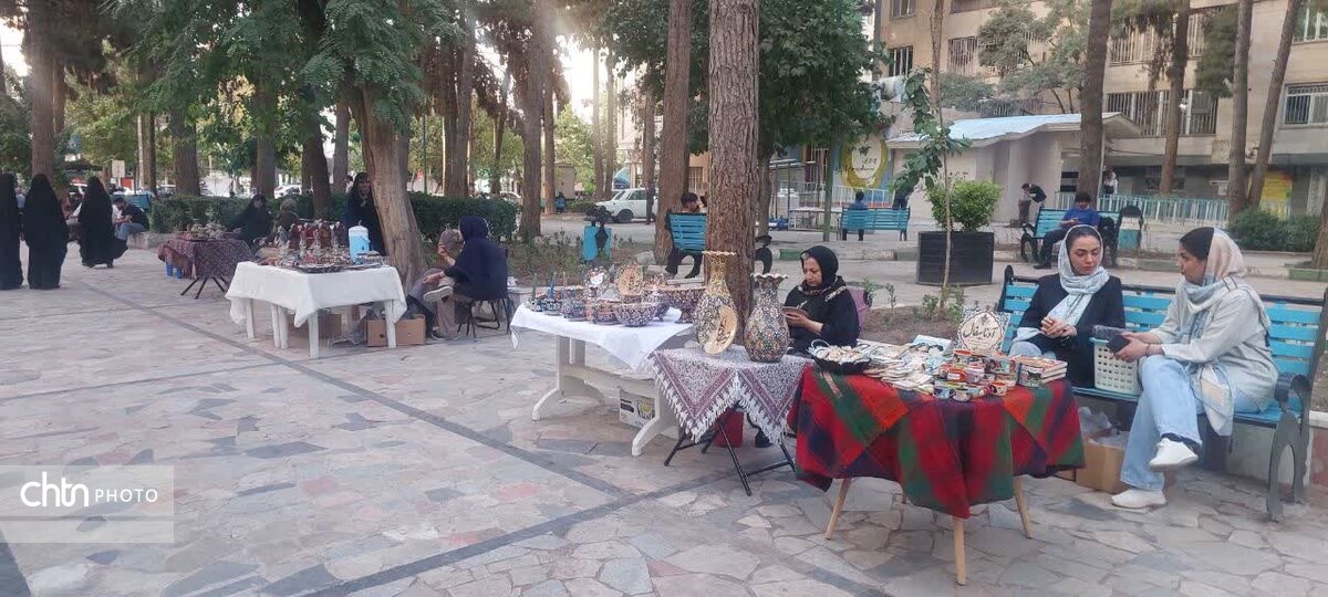 برپایی موفقیت‌آمیز هفته بازار صنایع‌دستی در کرمانشاه/ استقبال بی‌نظیر شهروندان از هنر بومی