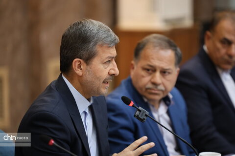 نشست تخصصی جامعه هتلداران استان اصفهان