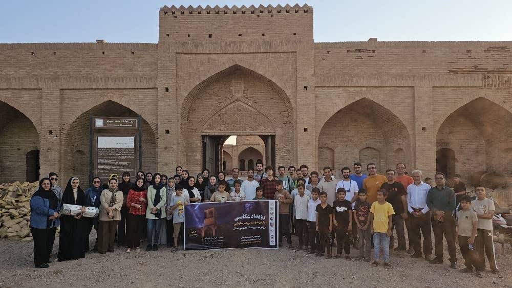 برگزاری کارگاه آموزش عکاسی نجوم در کاروانسرای تاریخی قاسم‌آباد بجستان