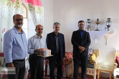 تور خبرنگاران