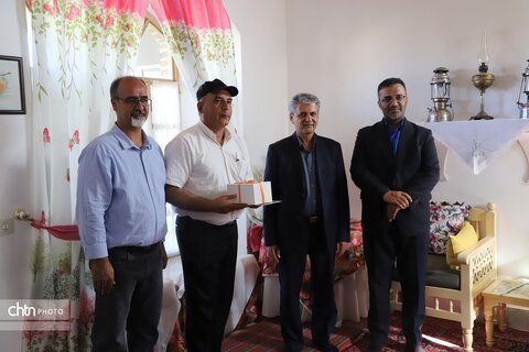 تور خبرنگاران