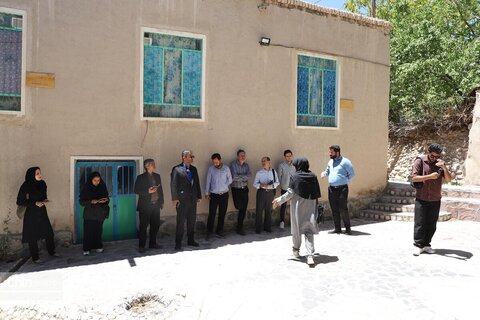 تور خبرنگاران