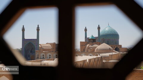 کاخ عالی قاپو اصفهان، همچنان زیبا و پابرجا
