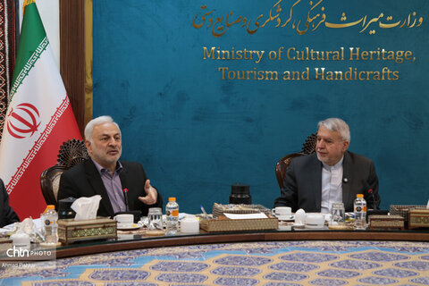 نشست کمیسیون گردشگری و ایران‌شناسی شورای‌عالی ایرانیان خارج از کشور