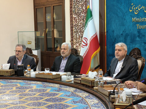 نشست کمیسیون گردشگری و ایران‌شناسی شورای‌عالی ایرانیان خارج از کشور
