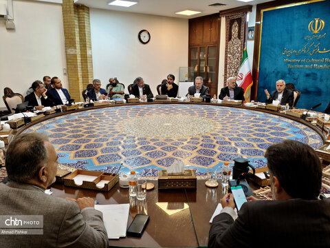 نشست کمیسیون گردشگری و ایران‌شناسی شورای‌عالی ایرانیان خارج از کشور